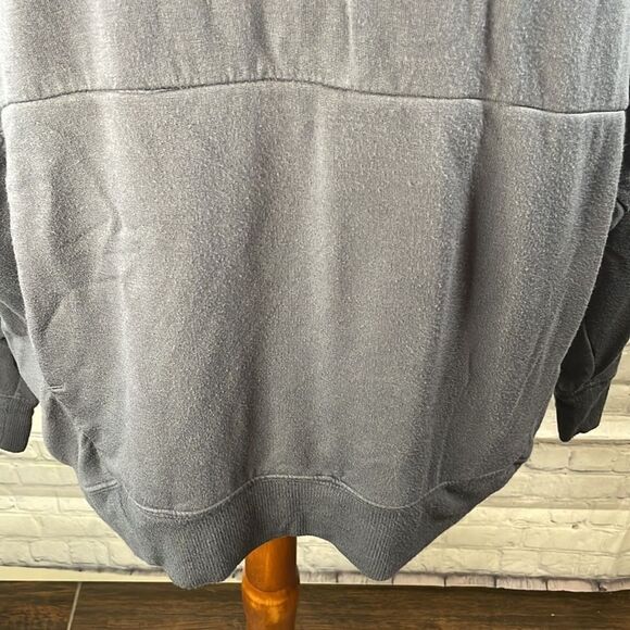 👕💙 Express One Eleven Oversized Navy Sweatshirt - Size Small - Picture 2 of 5